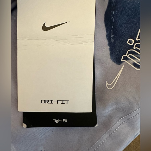 NWT Nike Women’s Aurora Marbled Dri Fit  Cropped Tank Top - Size Small - Picture 4 of 5